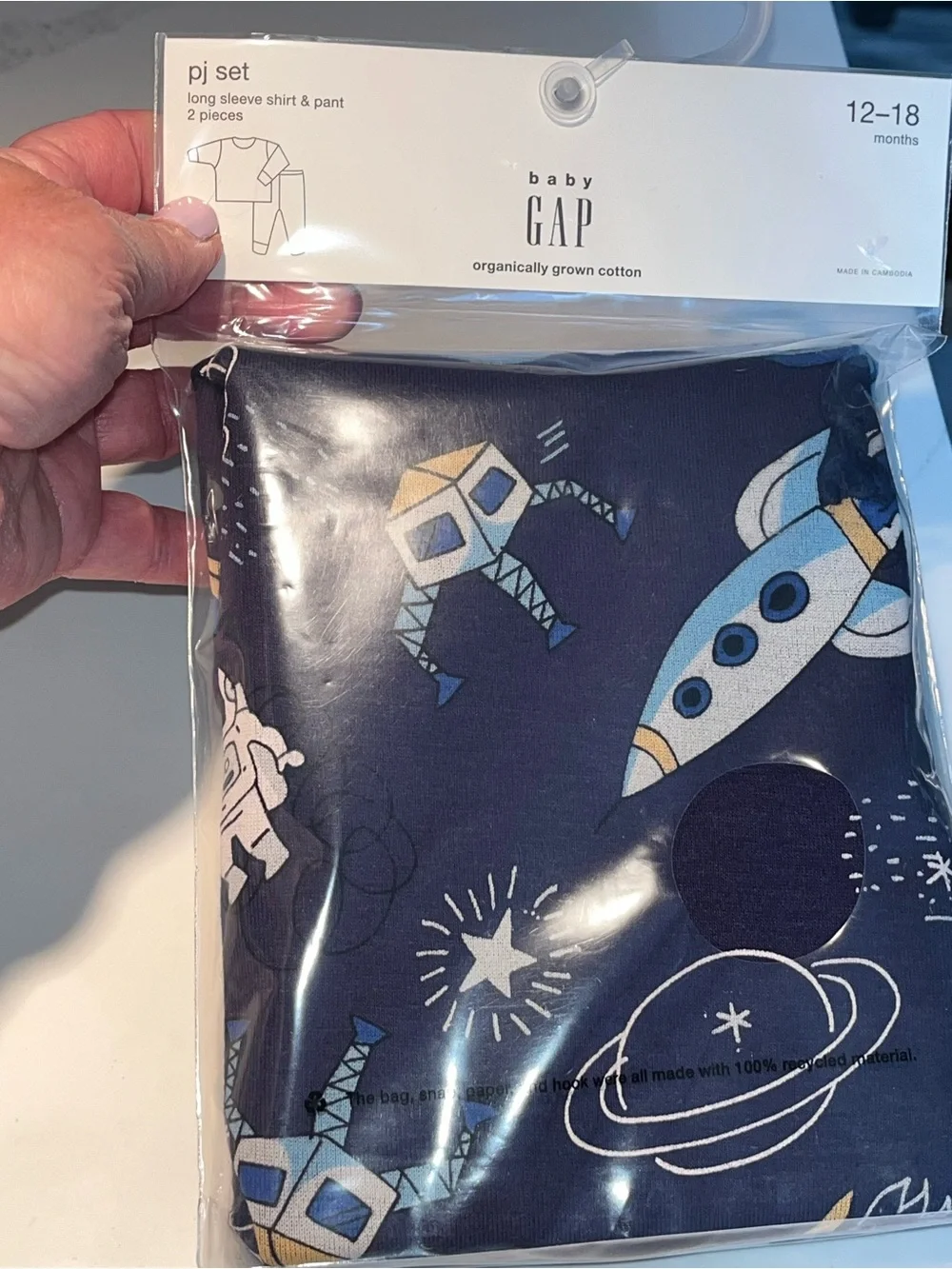 NWT gap boys space themed long sleeve & long pants pajamas.  Size 12-18 months.